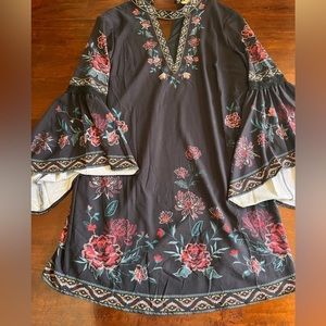 Boho Floral Bell-Sleeve Dress - Black with Pink Floral